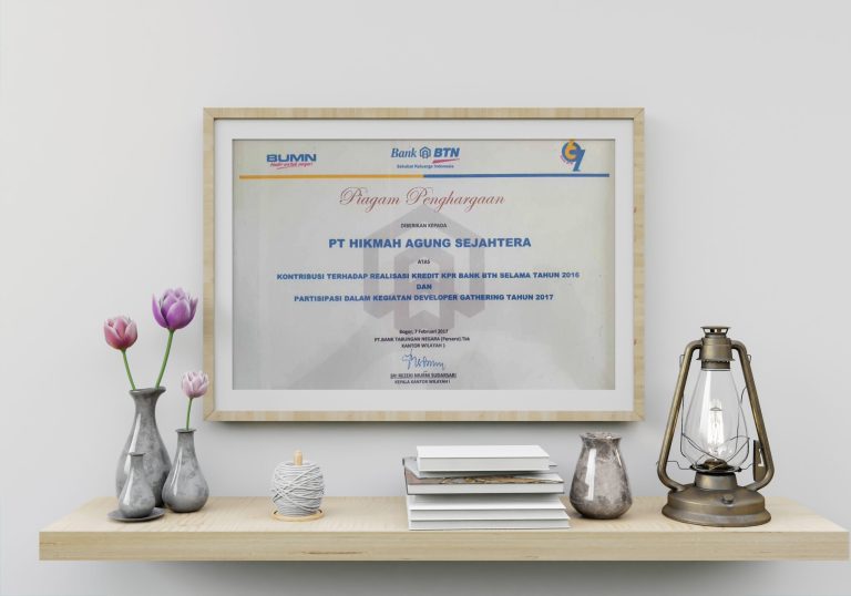 Poster Frame in living room Psd Mockup